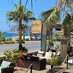 Hygge Flat With Heated Floors & Sunny Balcony! Apartamento