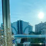 Hygge Flat With Heated Floors & Sunny Balcony! Apartamento