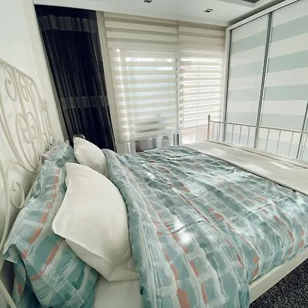 Apartman Hygge Flat With Heated Floors & Sunny Balcony! *